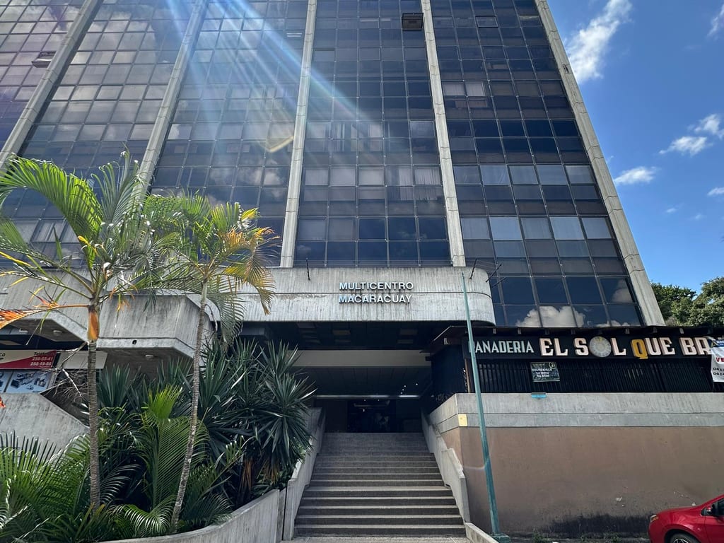 Oficina en Macaracuay, Caracas - 1