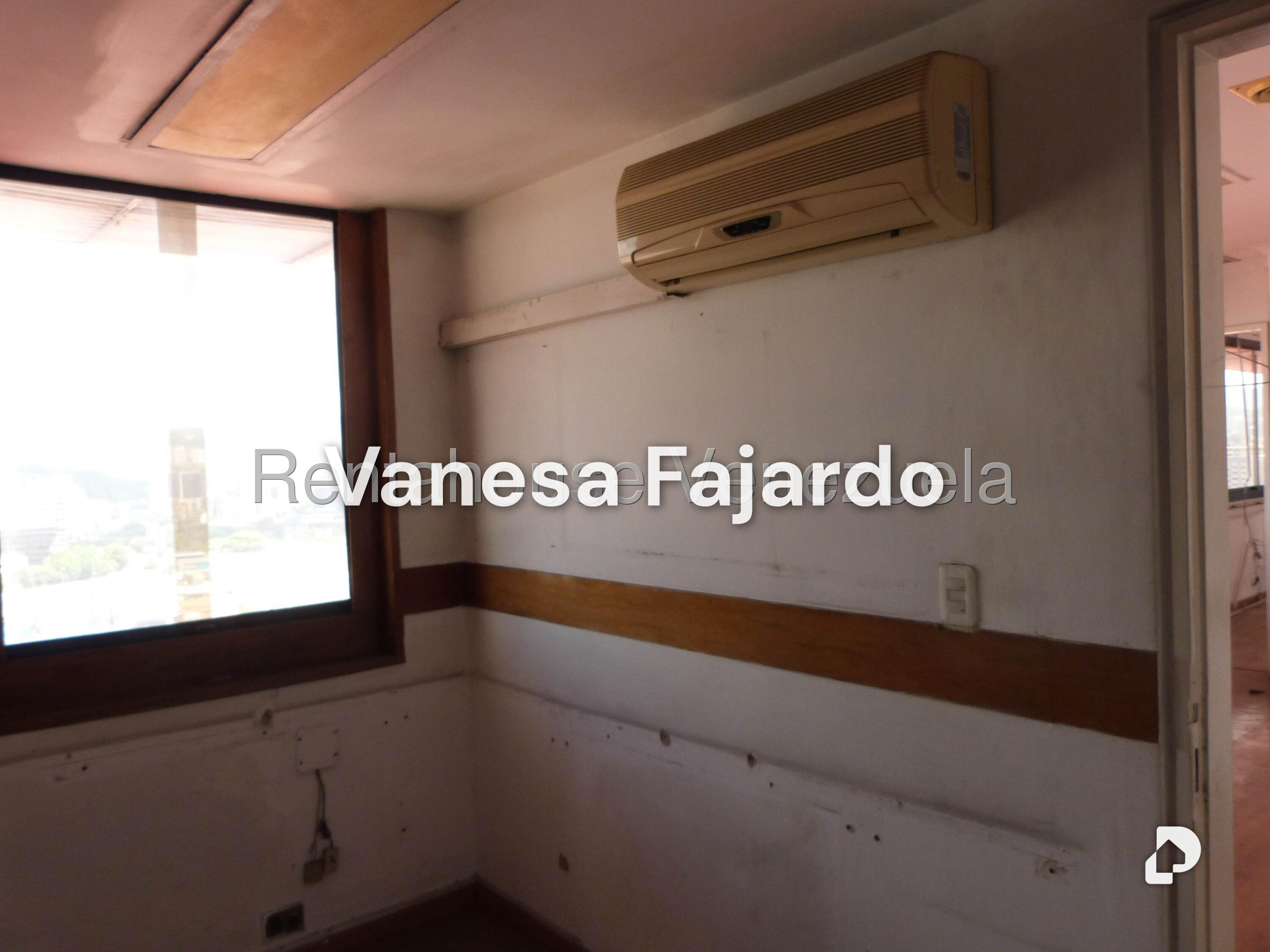 Oficina en Chacao, Caracas – 23