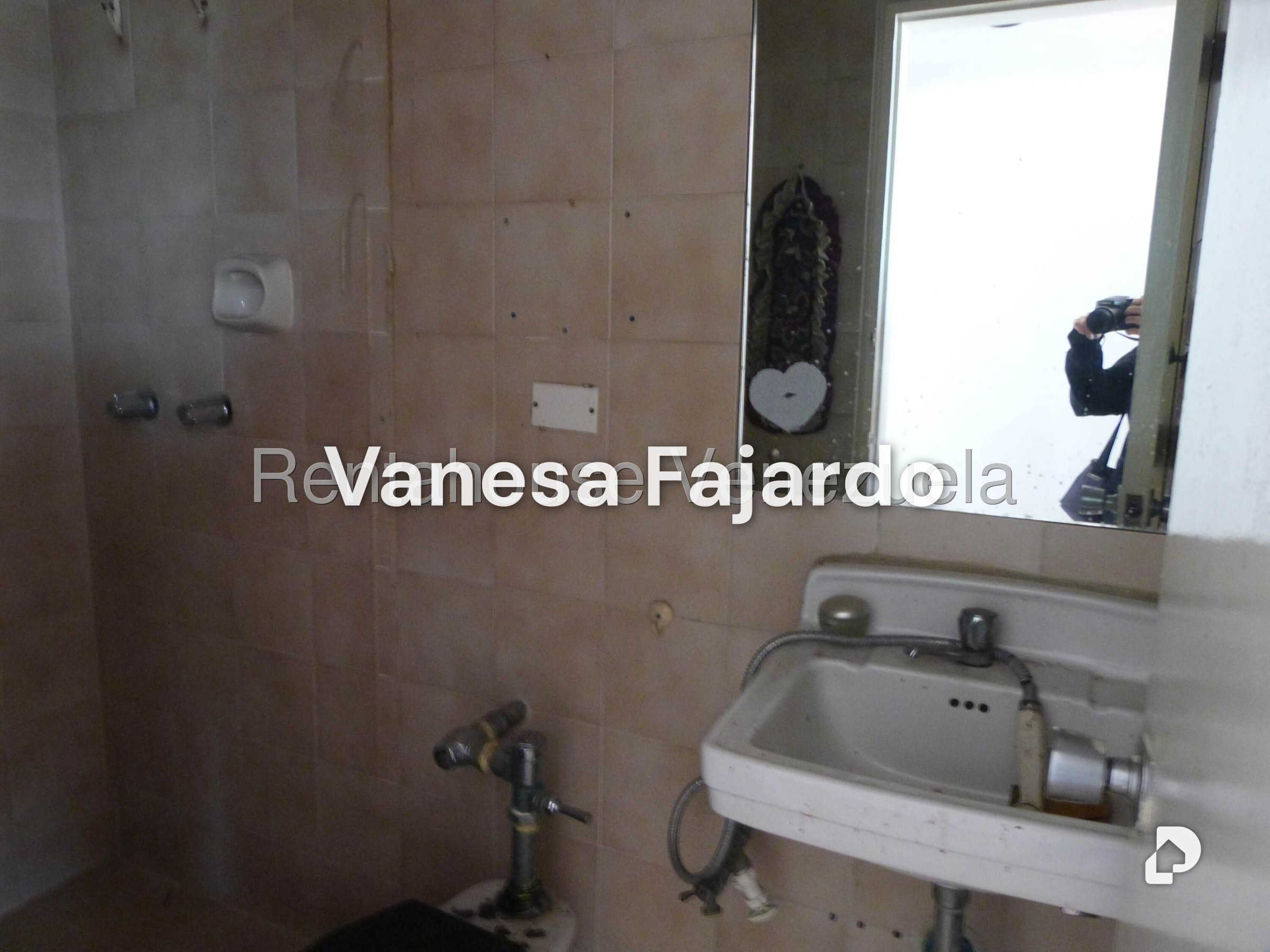 Oficina en Chacao, Caracas – 21