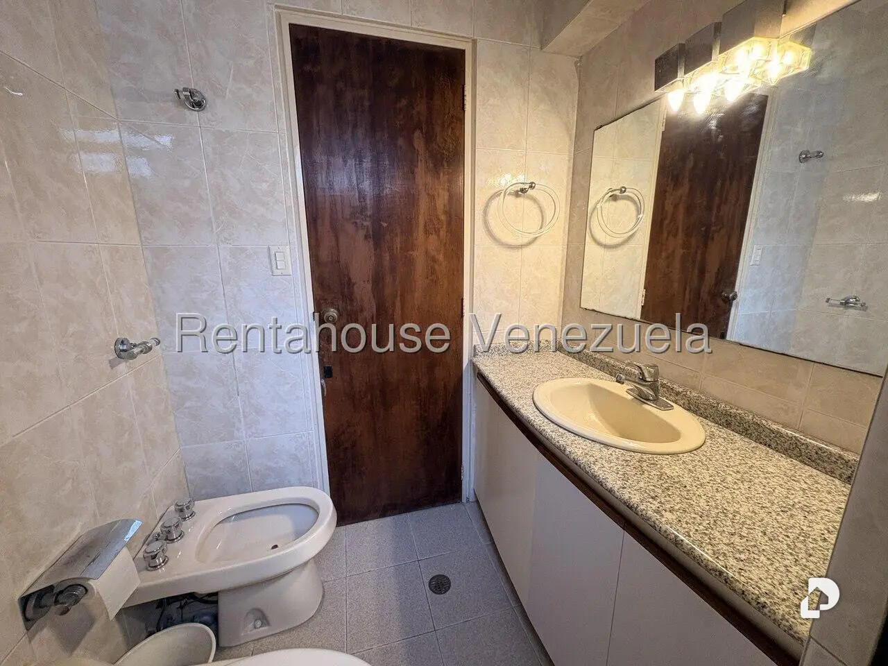 Apartamento en Altamira, Caracas – 28