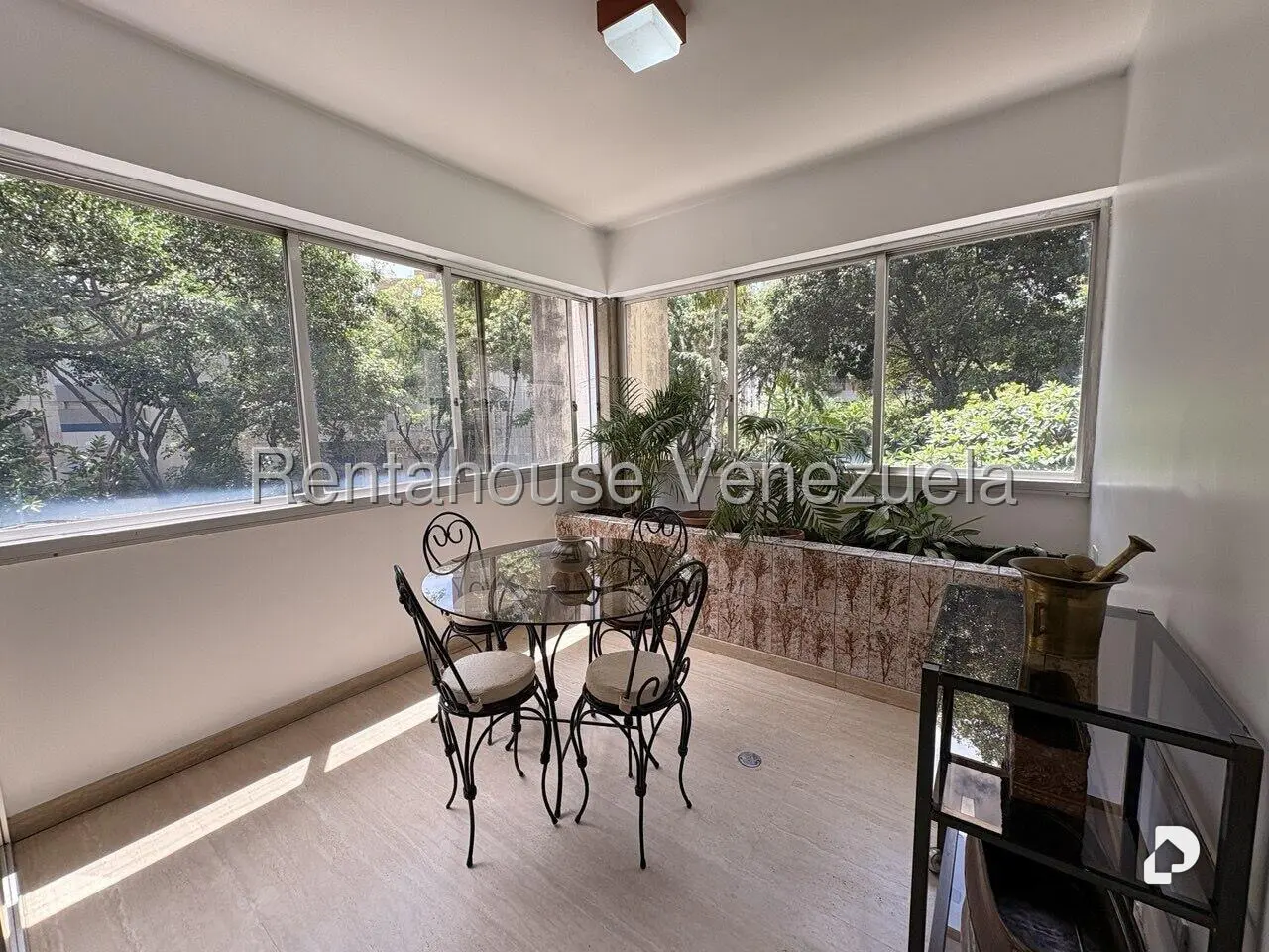 Apartamento en Altamira, Caracas – 12
