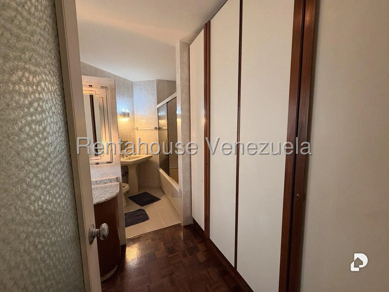 Apartamento en Altamira, Caracas – 33