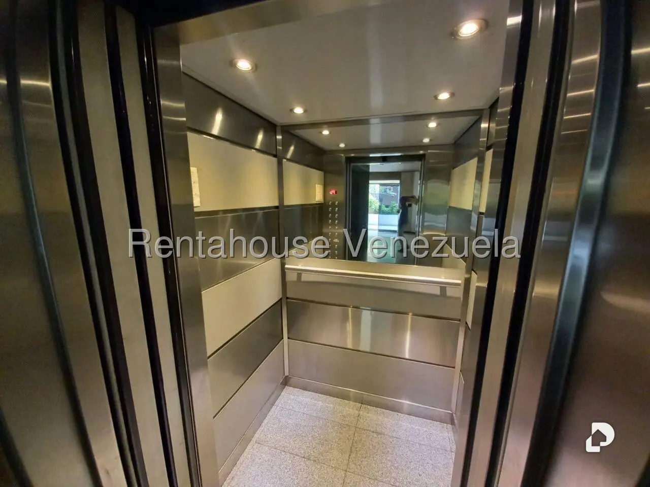Apartamento en Altamira, Caracas – 6