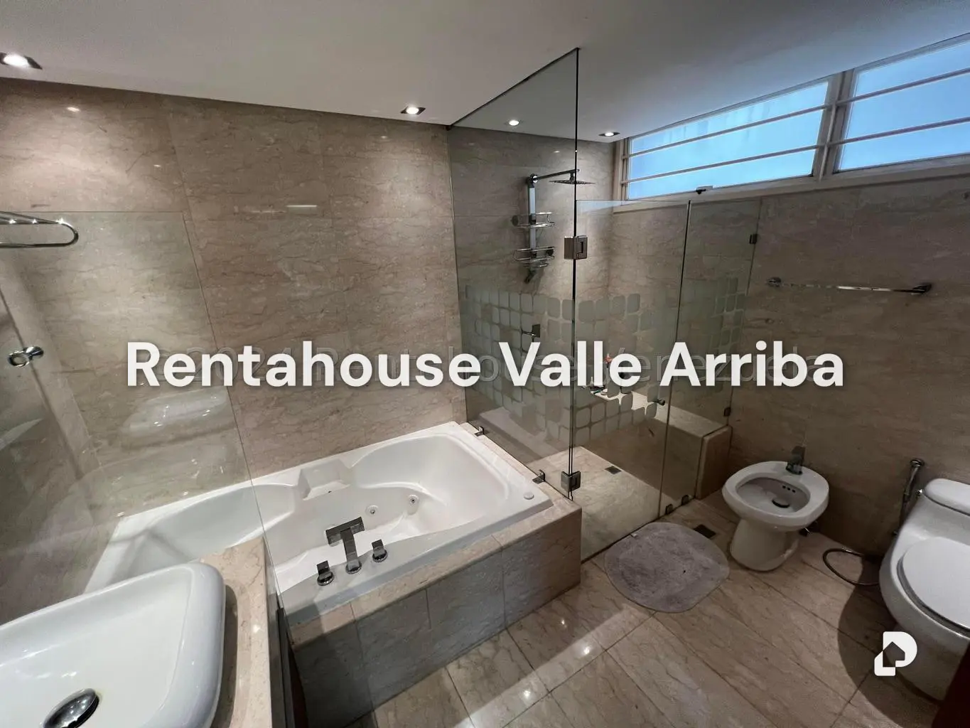 Apartamento en Los Palos Grandes, Caracas – 22