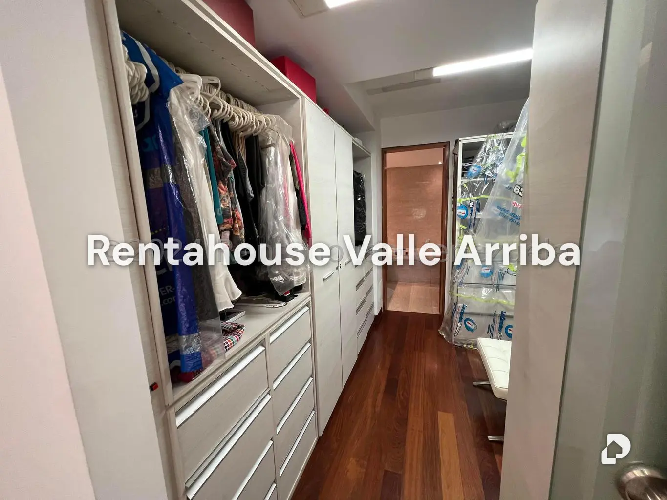 Apartamento en Los Palos Grandes, Caracas – 20