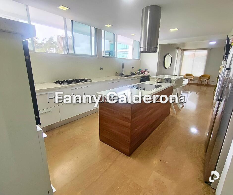 Apartamento en La Castellana, Caracas – 12
