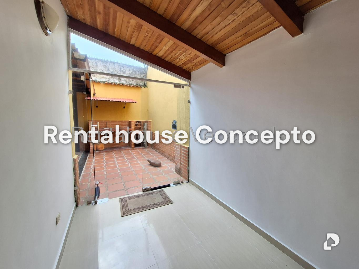 Townhouse en Mañongo, Naguanagua – 9