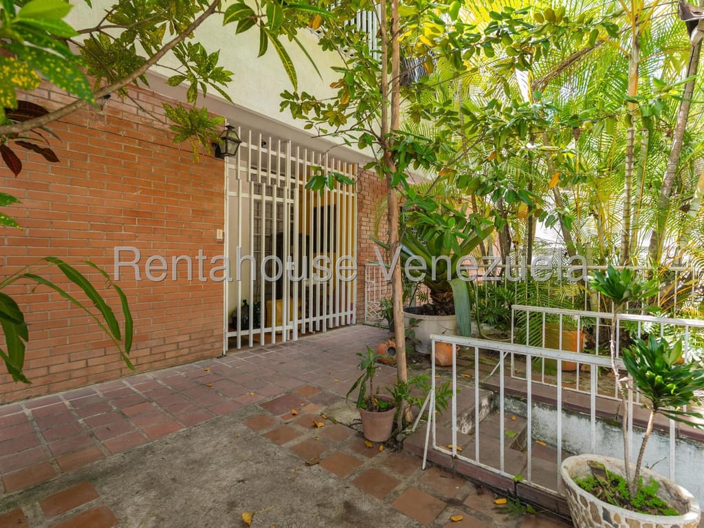 Casa en El Cafetal, Caracas - 1