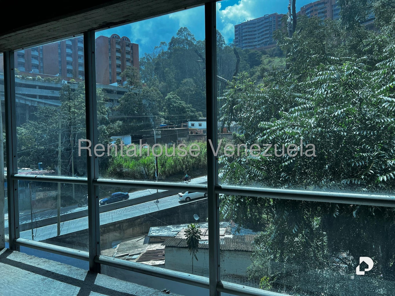 Oficina en Los Naranjos (del Cafetal), Caracas – 11