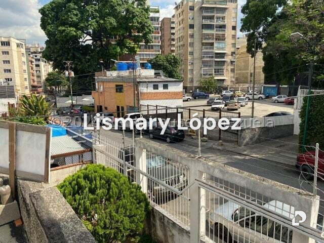 Casa en Los Palos Grandes, Caracas – 4