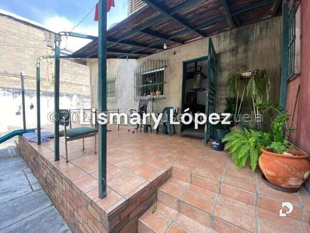 Casa en Los Palos Grandes, Caracas – 15
