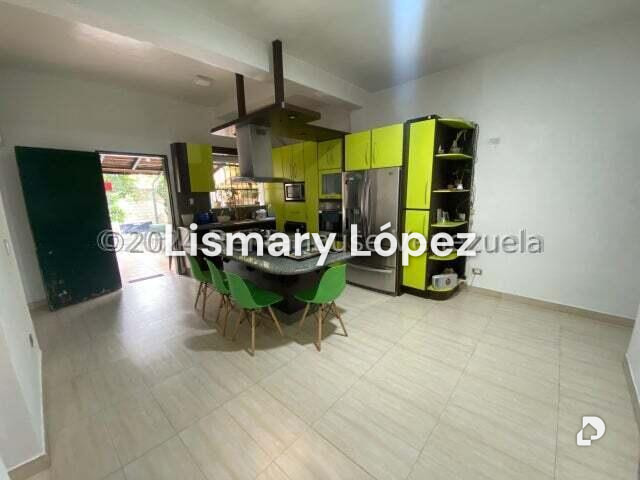 Casa en Los Palos Grandes, Caracas – 23