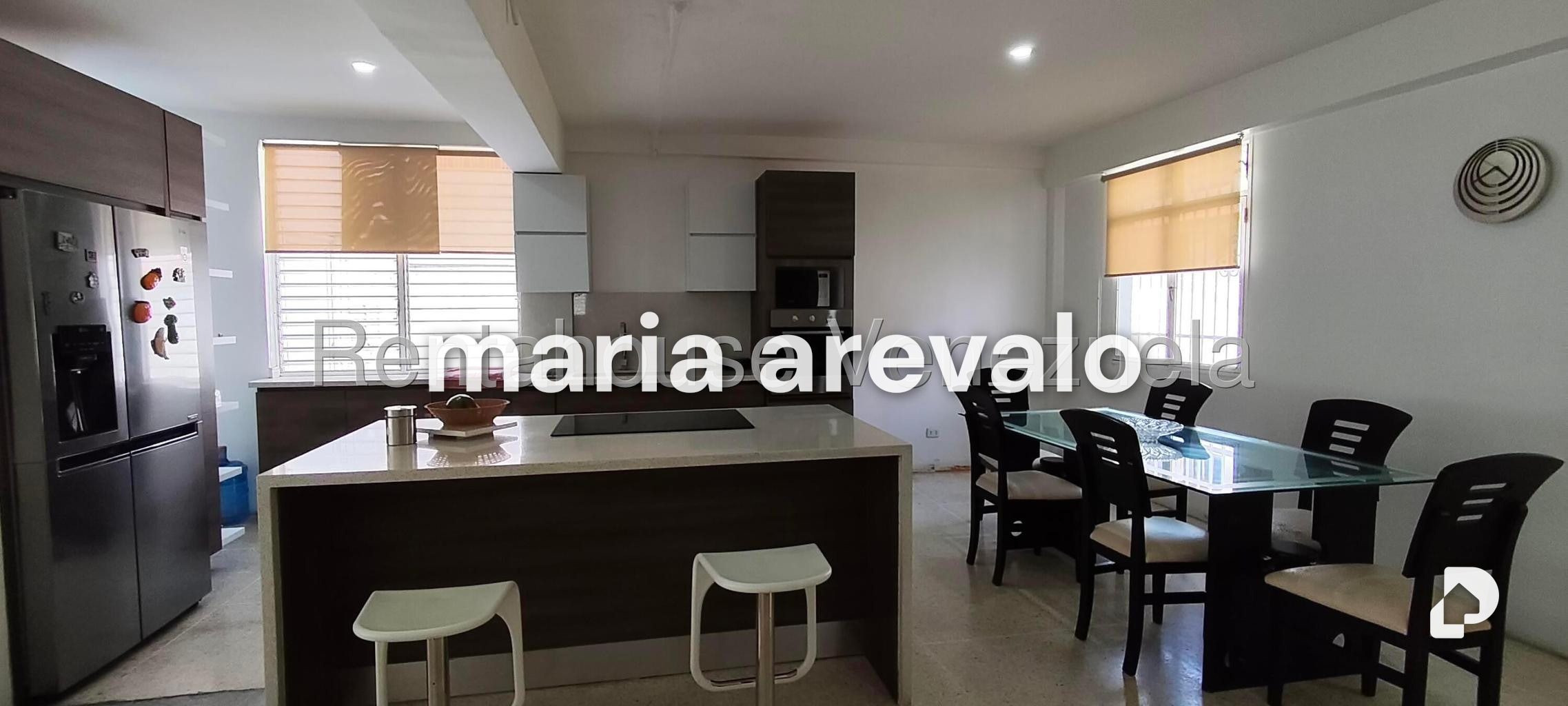 Casa en Alto Prado, Caracas – 12