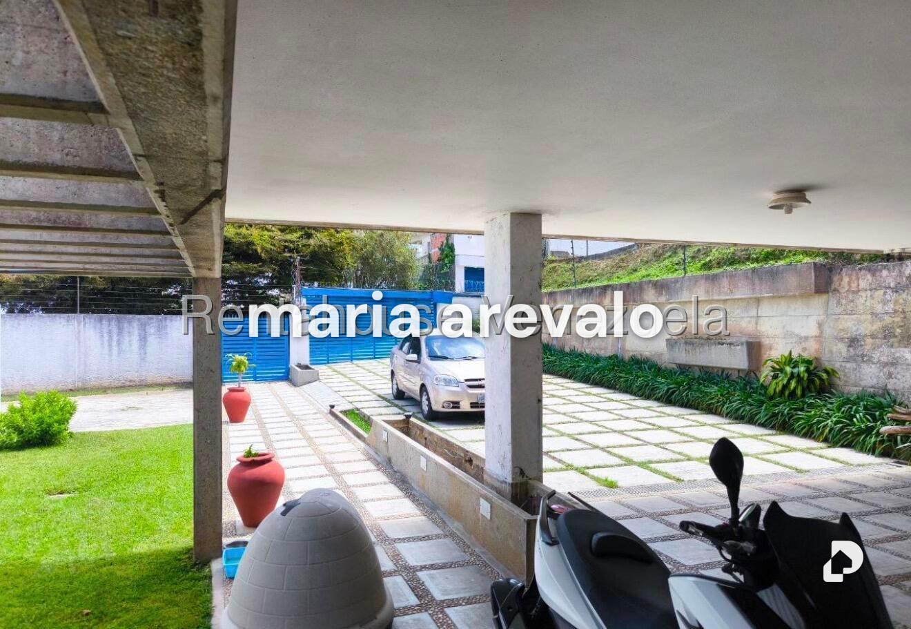 Casa en Alto Hatillo, Caracas – 3
