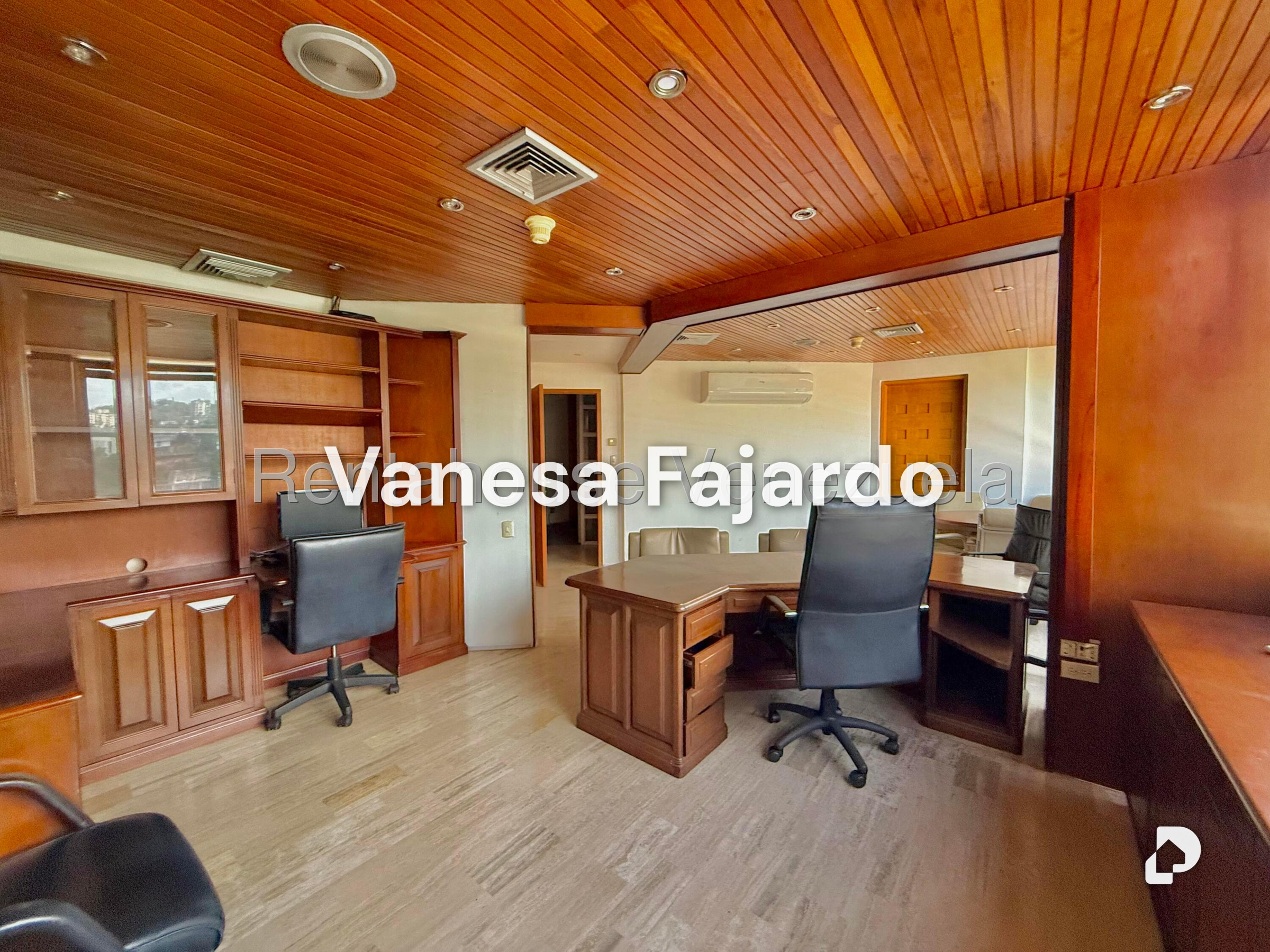 Oficina en Bello Monte, Caracas – 21