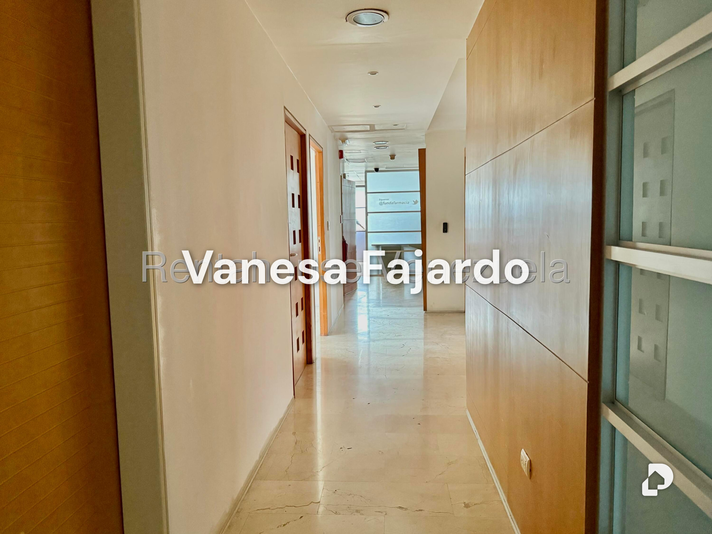 Oficina en Bello Monte, Caracas – 14