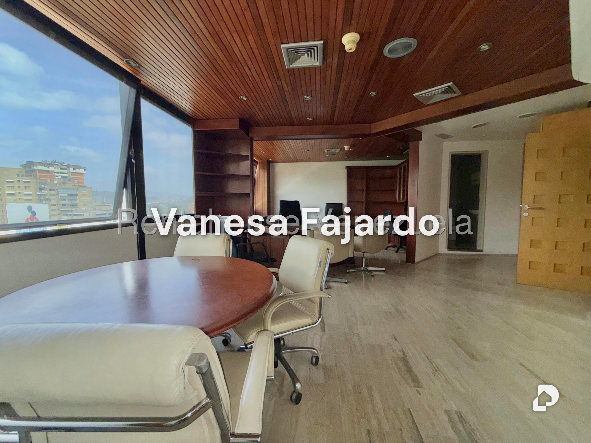 Oficina en Bello Monte, Caracas – 18