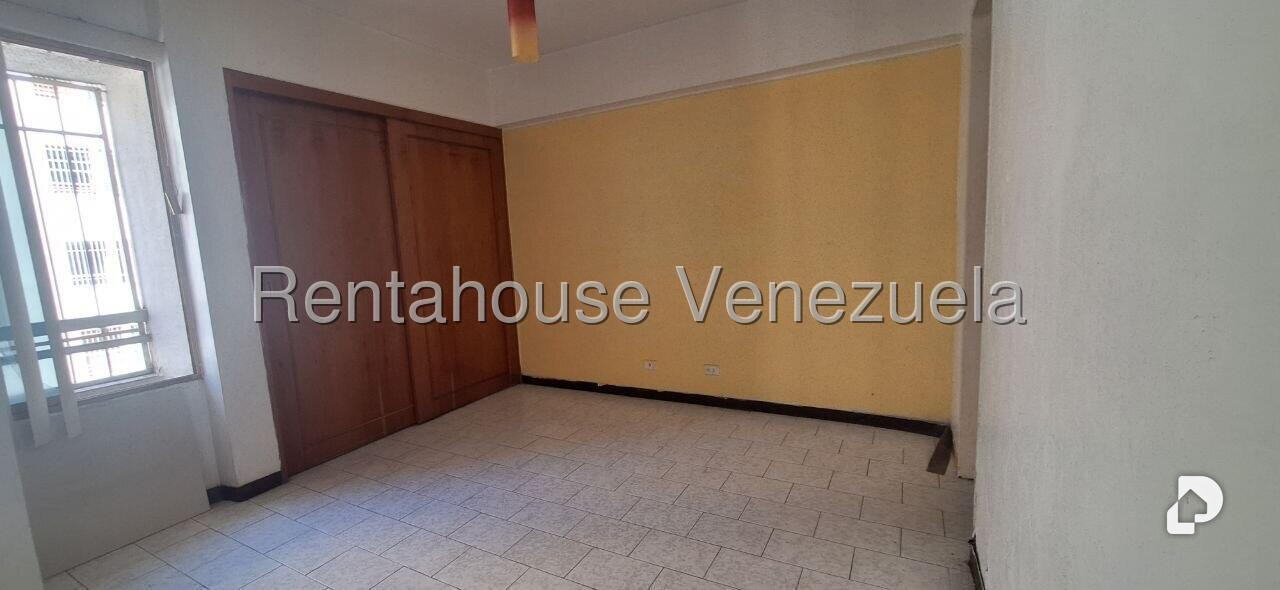Apartamento en El Paraíso, Caracas – 12