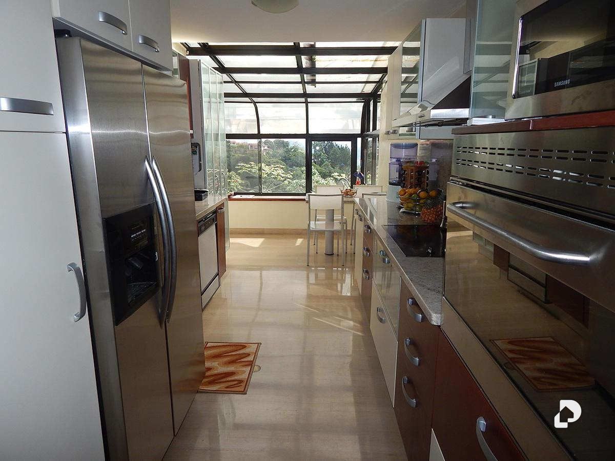 Casa en Monte Claro, Caracas – 13