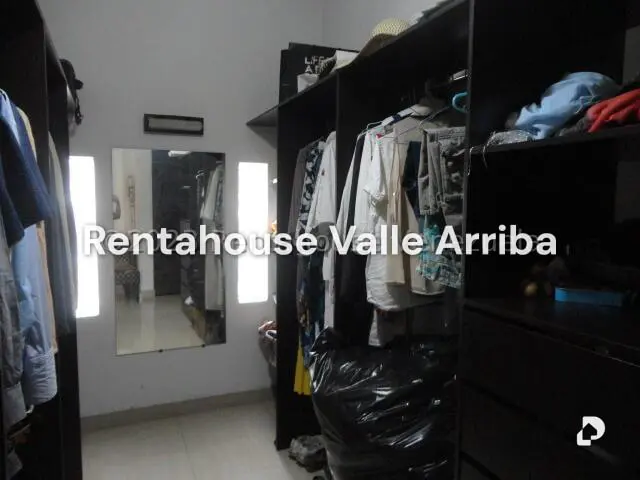 Casa en Charallavito, Caracas – 21