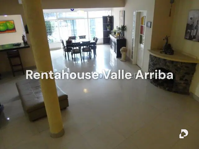Casa en Charallavito, Caracas – 23