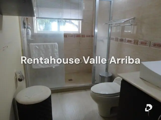 Casa en Charallavito, Caracas – 19