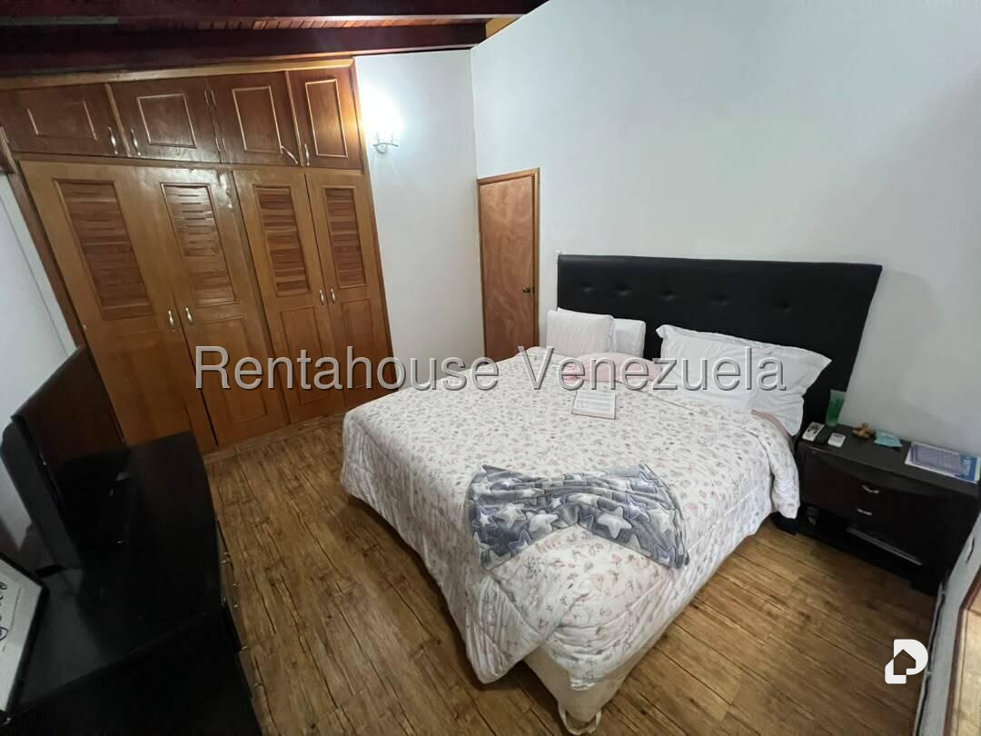 Casa en Cumbres de Curumo, Caracas – 22