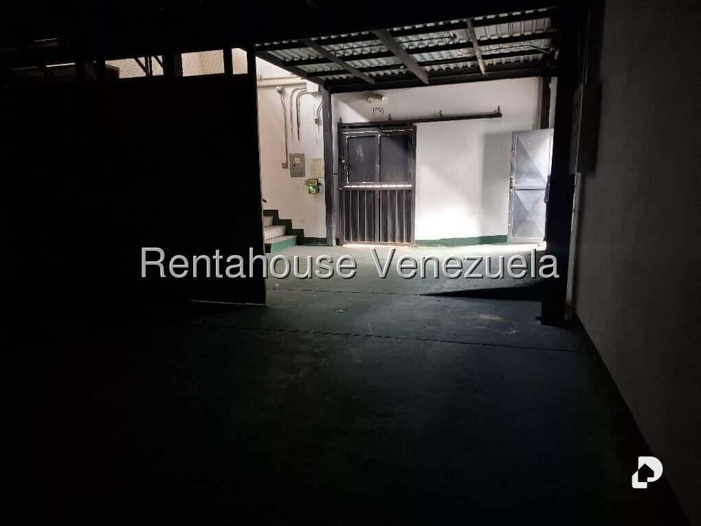 Local comercial en Sarría, Caracas – 4