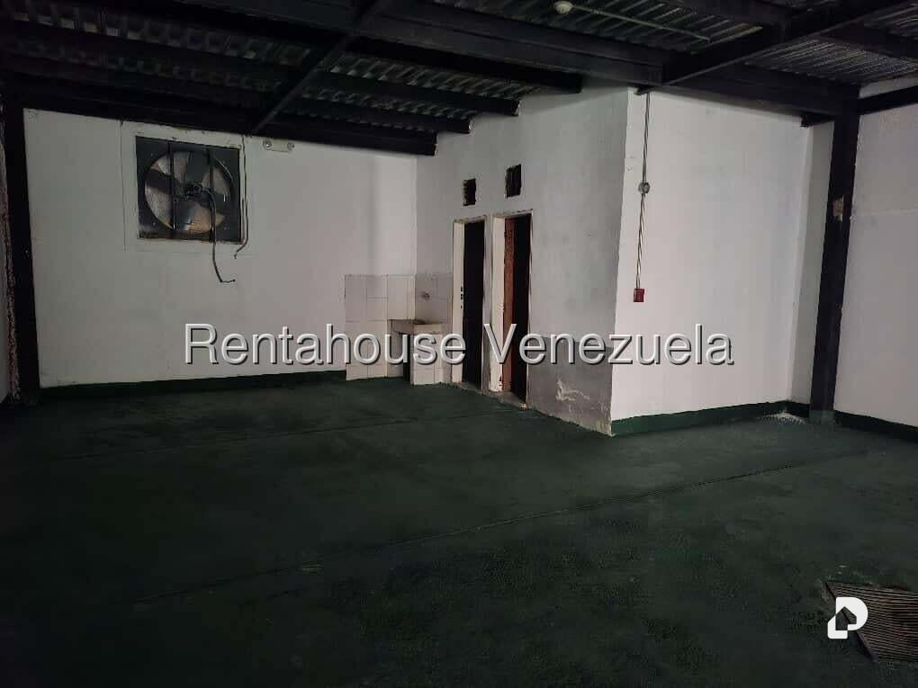 Local comercial en Sarría, Caracas – 3