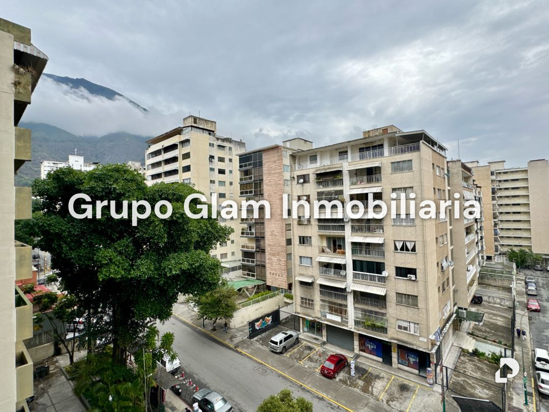 Apartamento en Los Palos Grandes, Caracas – 5