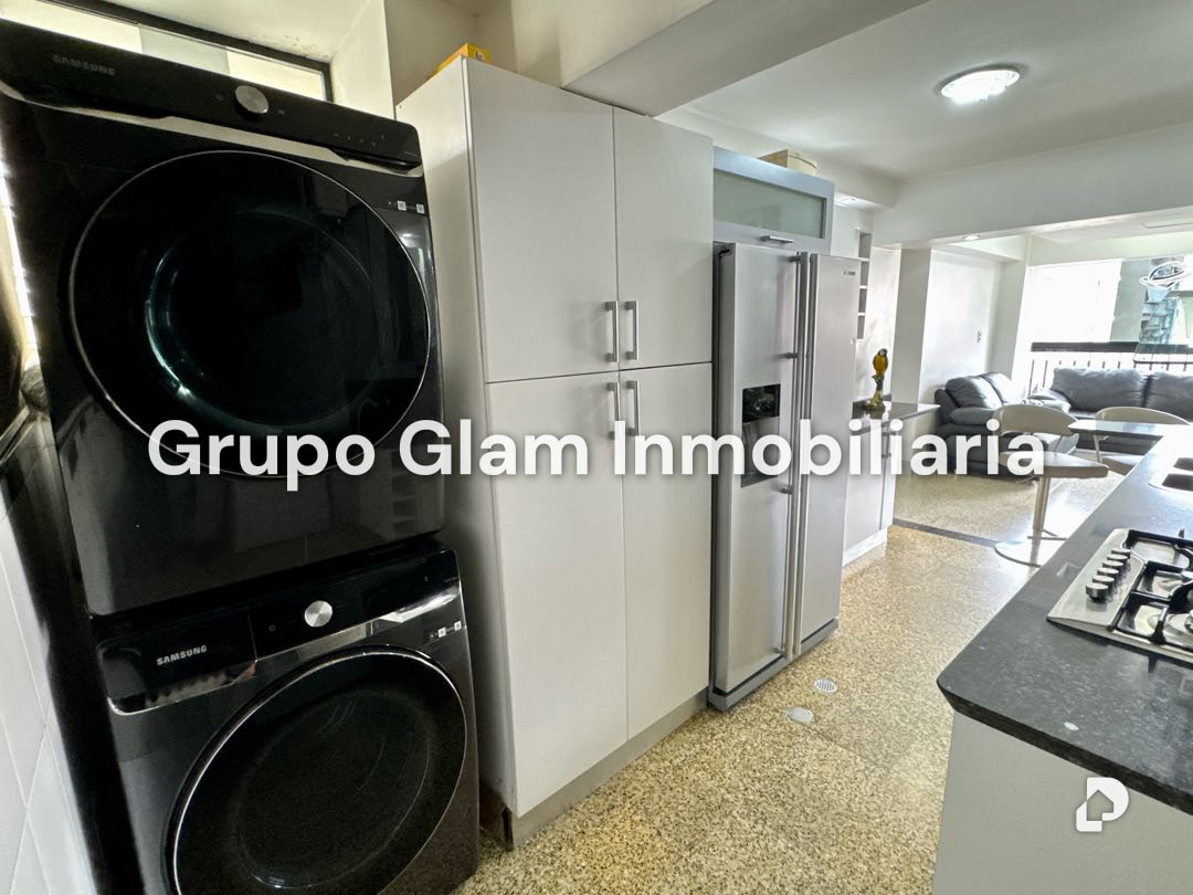 Apartamento en Los Palos Grandes, Caracas – 14