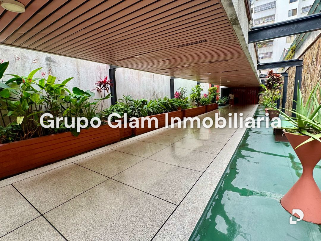 Apartamento en Los Palos Grandes, Caracas – 24