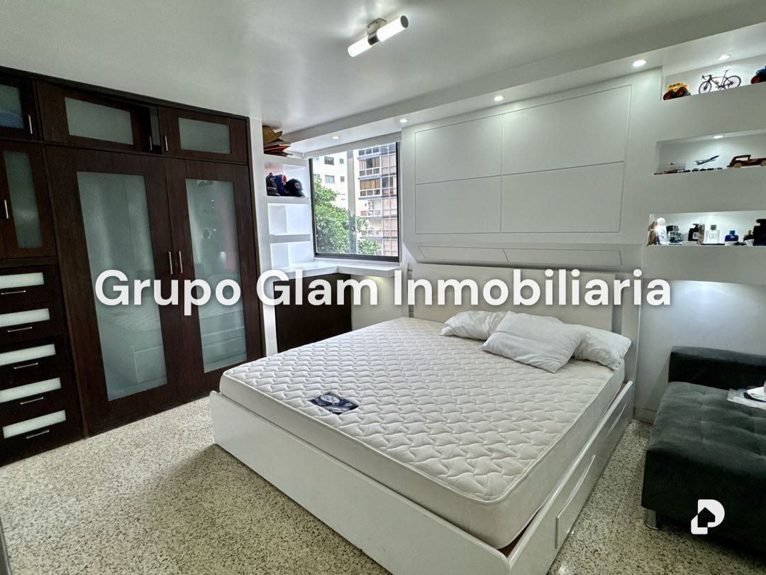Apartamento en Los Palos Grandes, Caracas – 17