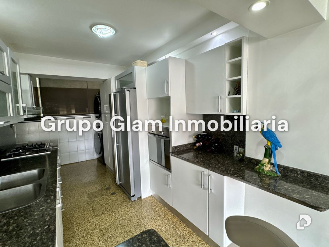 Apartamento en Los Palos Grandes, Caracas – 9