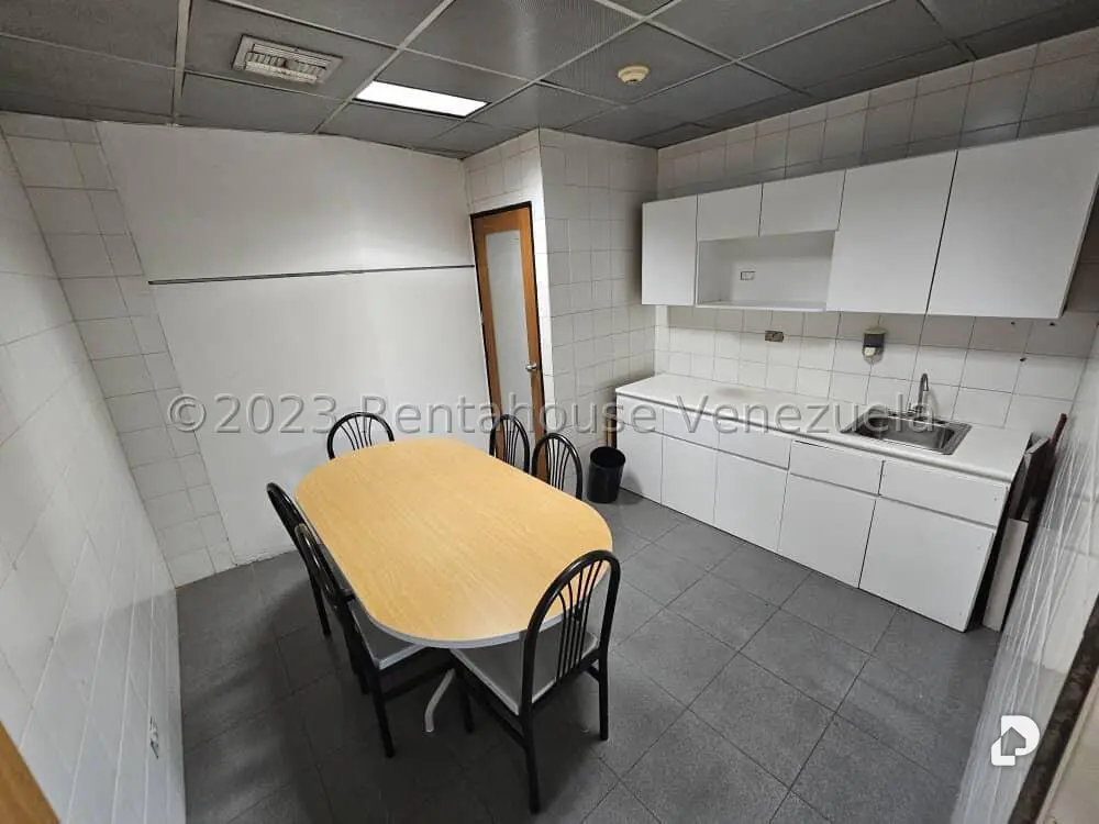 Local comercial en Los Caobos, Caracas – 14