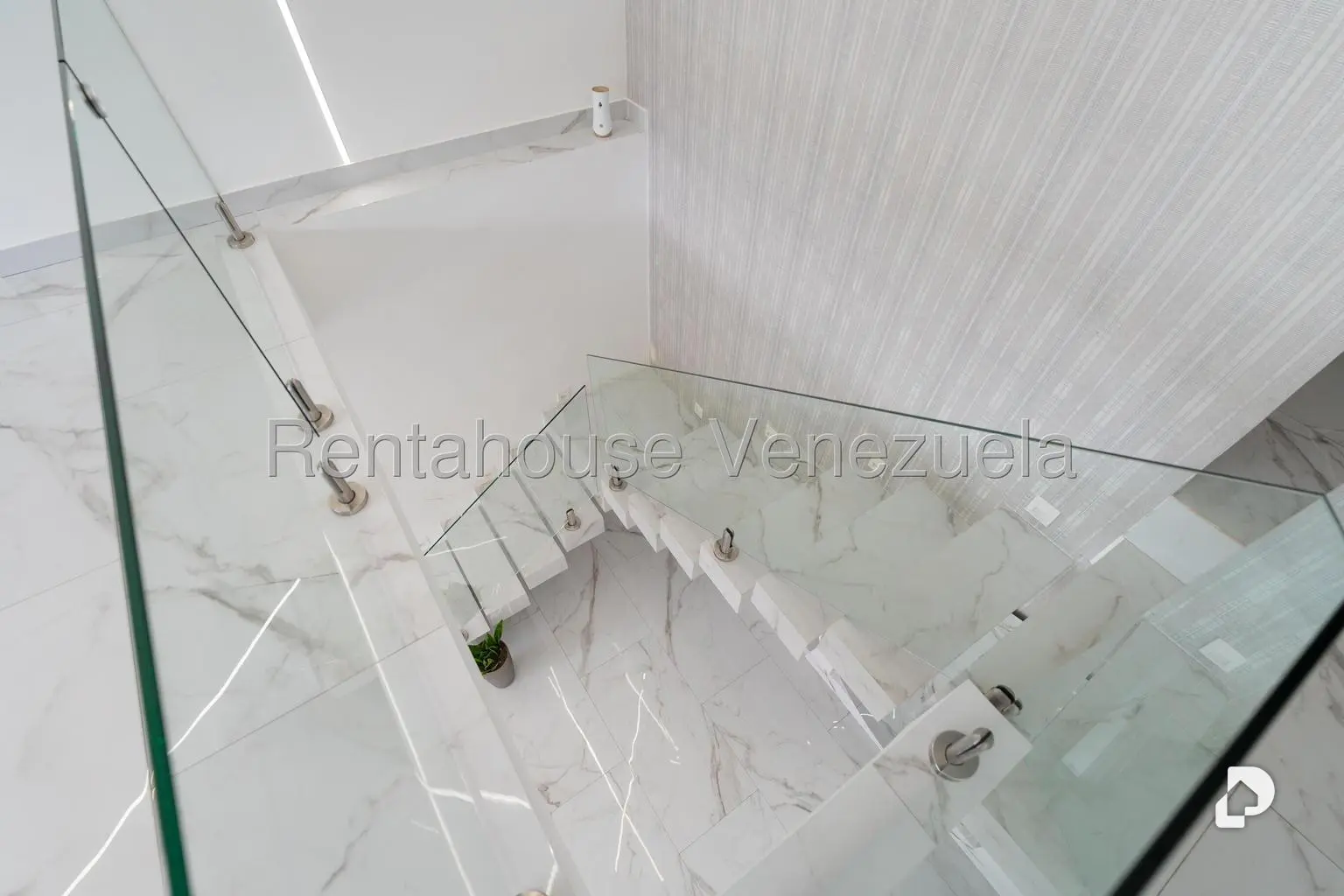Apartamento en Colinas de Los Chaguaramos, Caracas – 25