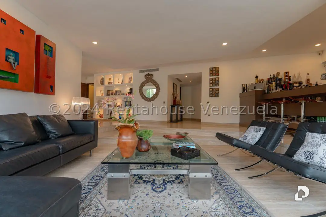 Apartamento en Lomas de La Lagunita, Caracas – 15