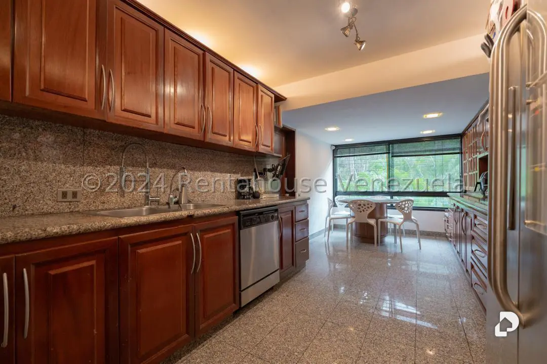 Apartamento en Lomas de La Lagunita, Caracas – 24