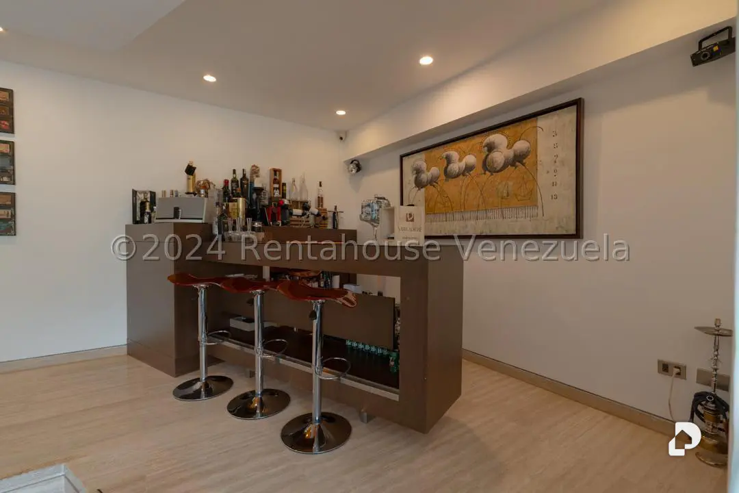 Apartamento en Lomas de La Lagunita, Caracas – 13