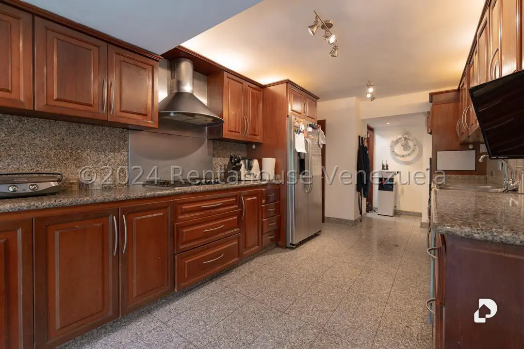 Apartamento en Lomas de La Lagunita, Caracas – 21