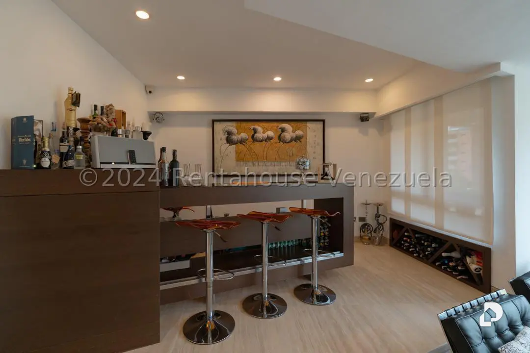 Apartamento en Lomas de La Lagunita, Caracas – 12
