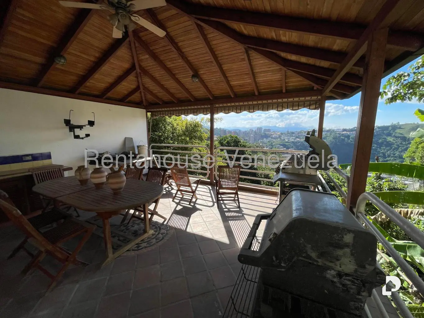 Casa en Los Naranjos (del Cafetal), Caracas – 18