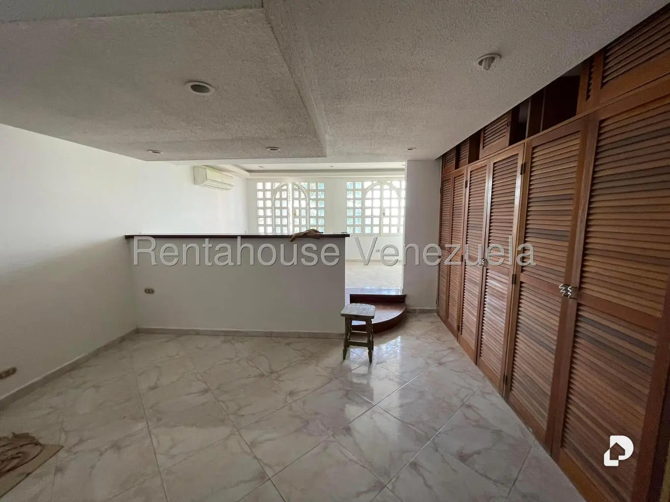 Casa en Los Naranjos (del Cafetal), Caracas – 27