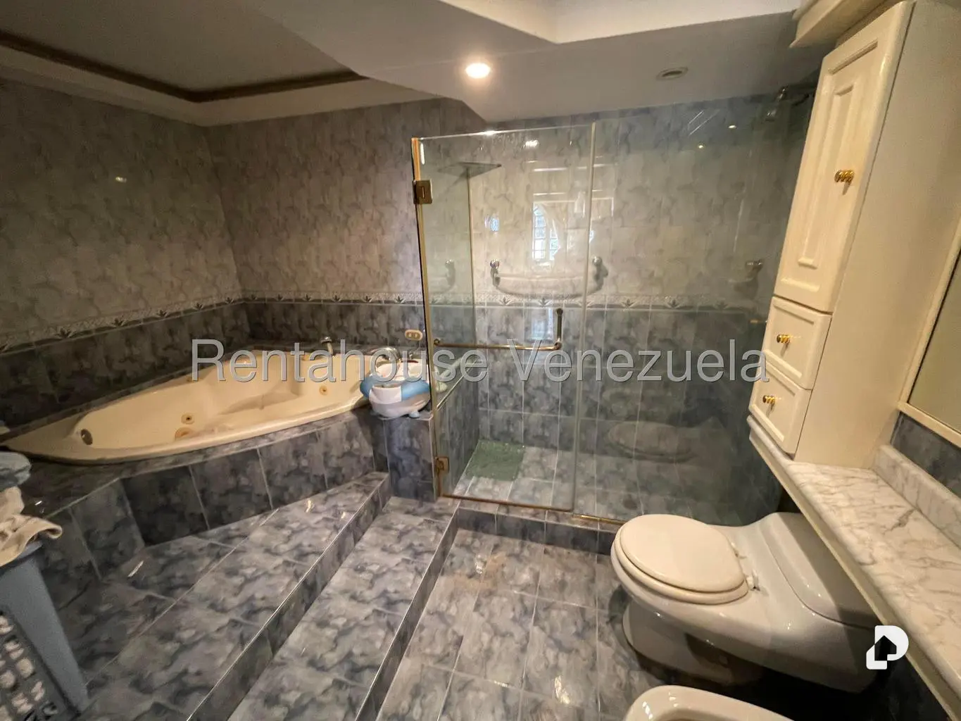 Casa en Los Naranjos (del Cafetal), Caracas – 26