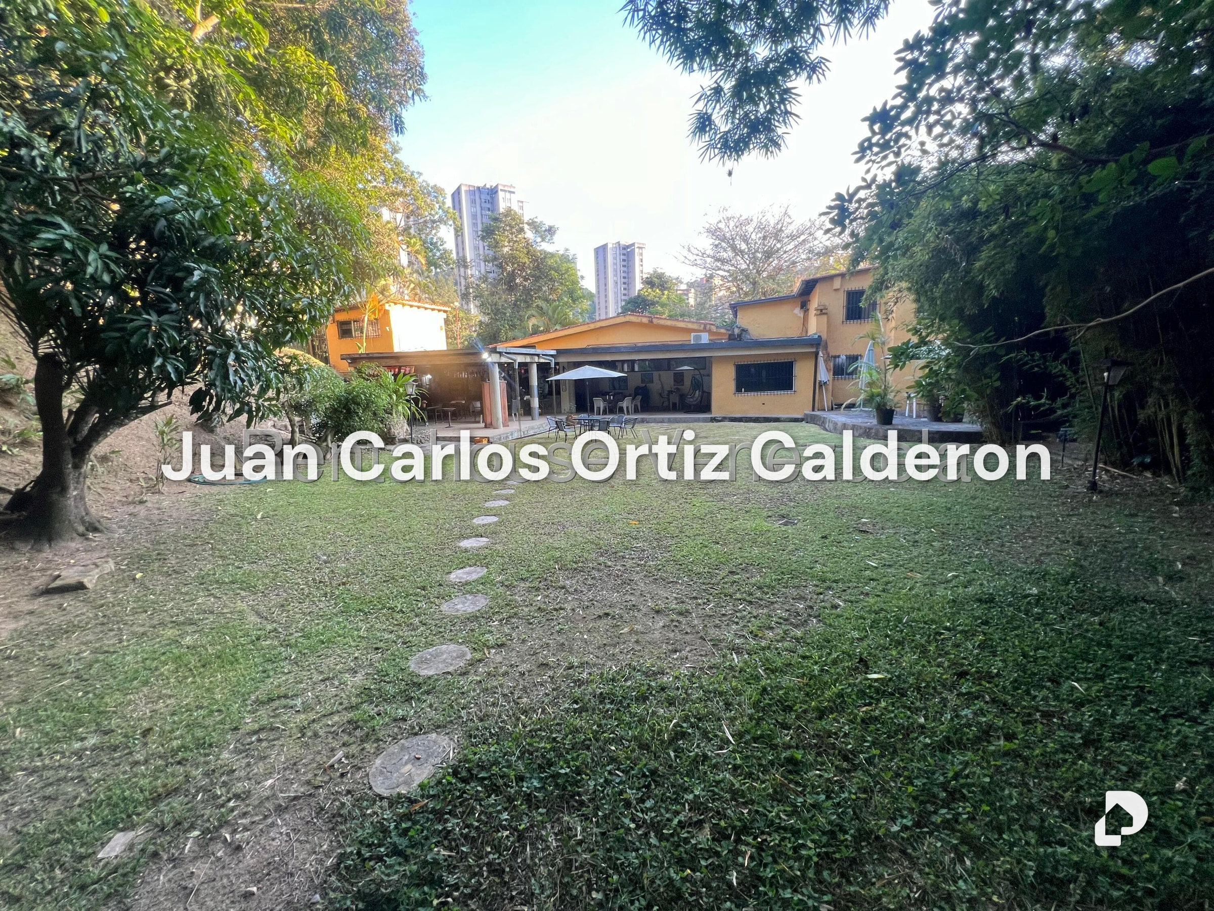 Casa en Los Geranios, Caracas – 23