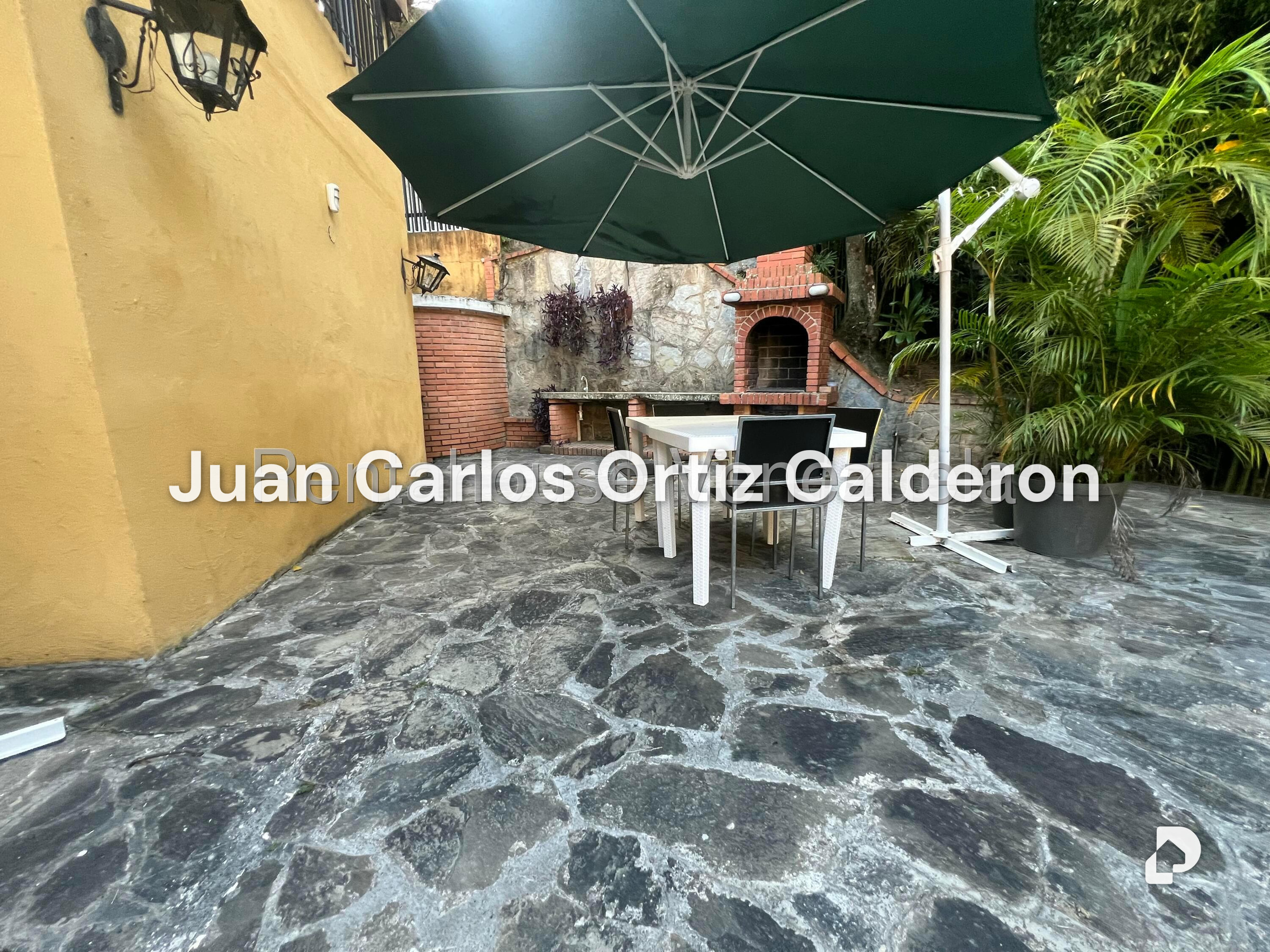 Casa en Los Geranios, Caracas – 17