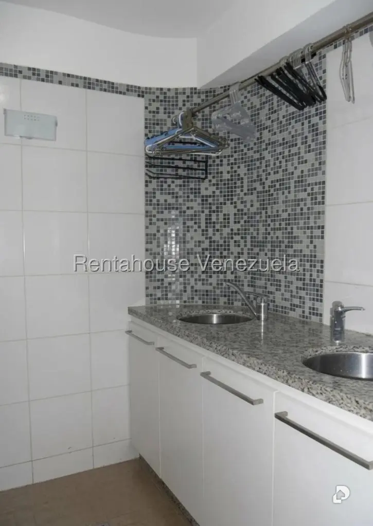 Apartamento en Los Palos Grandes, Caracas – 6