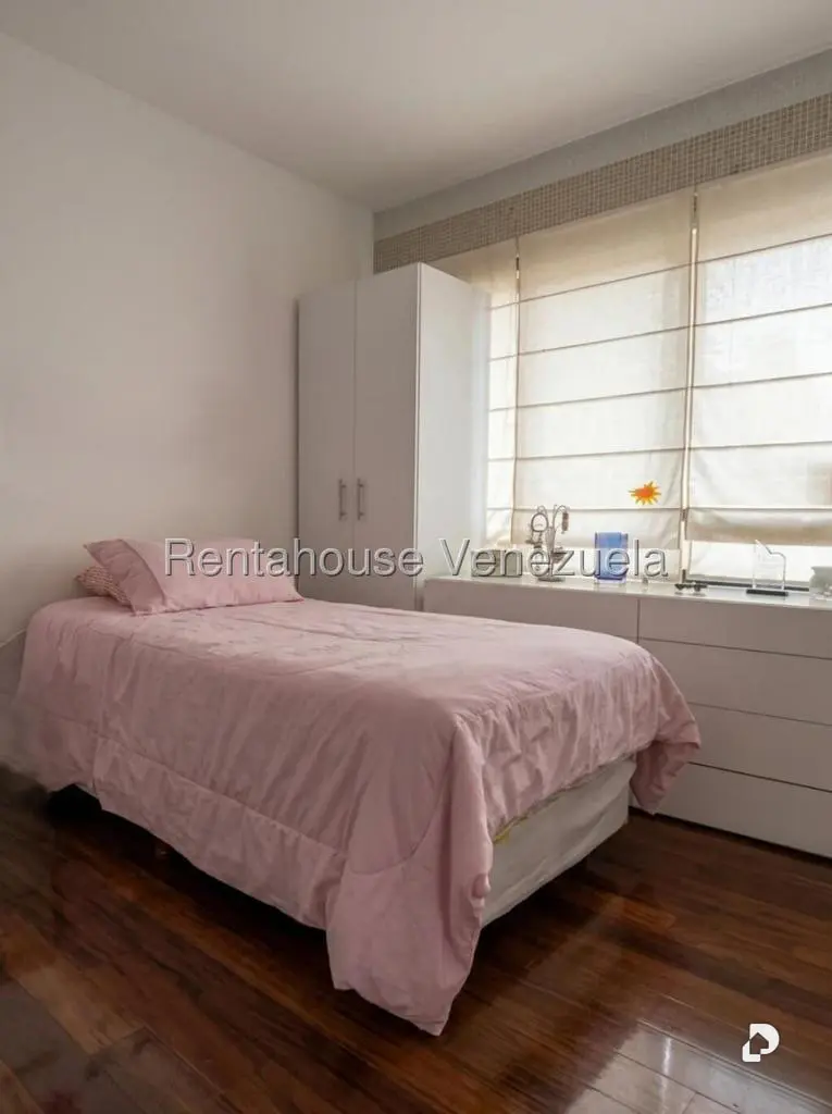 Apartamento en Los Palos Grandes, Caracas – 8
