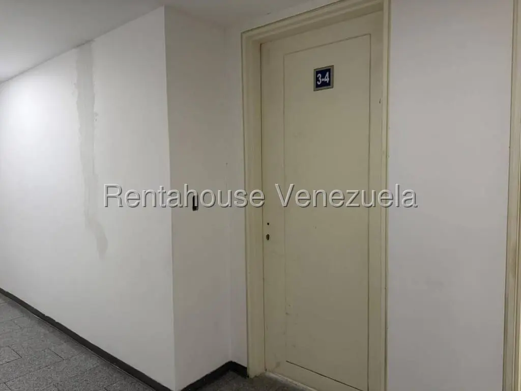 Office in Macaracuay, Caracas - 1
