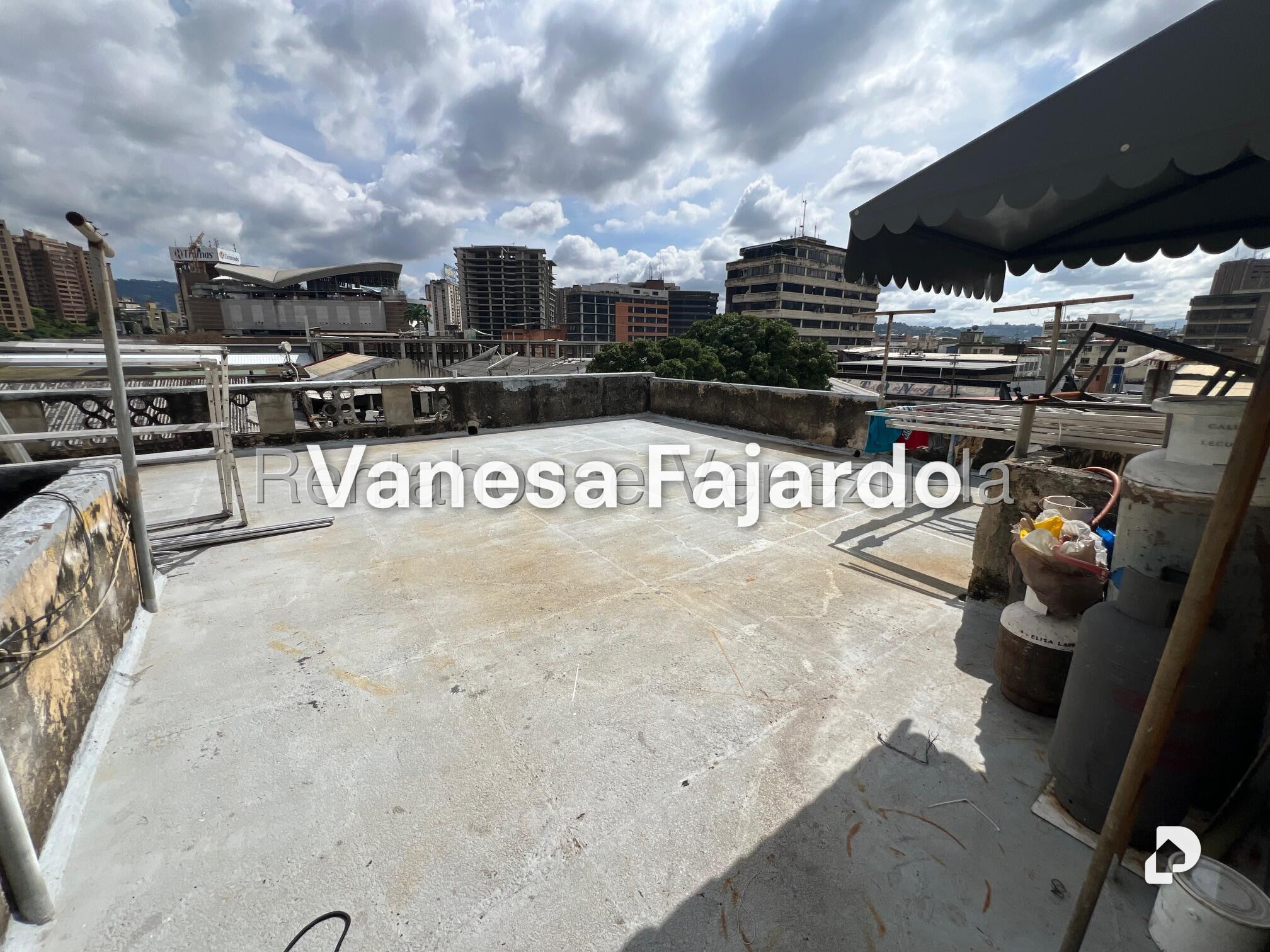 Edificio en Boleíta Sur, Caracas – 14